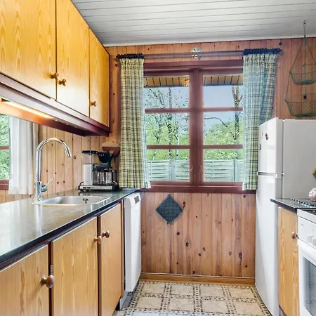 2 Bedroom Beautiful In *