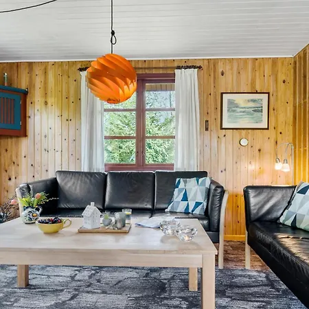 2 Bedroom Beautiful In Дом отдыха Toftlund